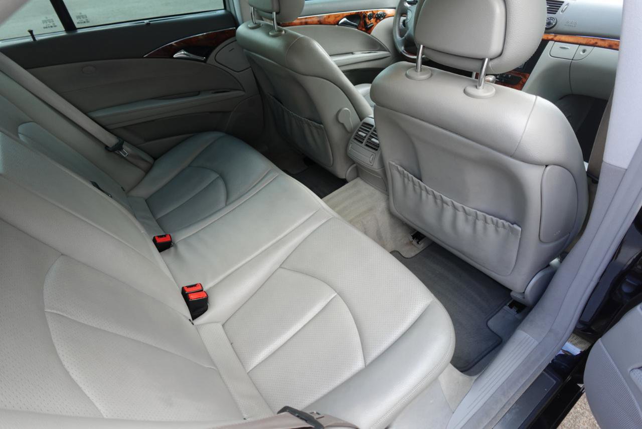 Used 2005 Mercedes-Benz E 320 Sedan image 10