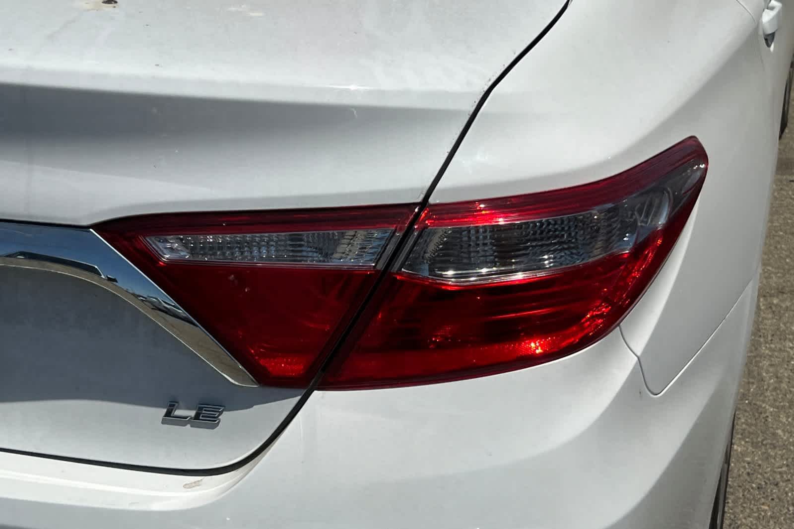 Used 2017 Toyota Camry LE FWD image 18