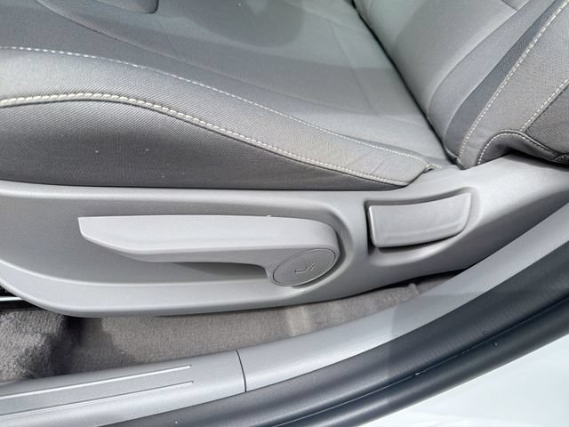 New 2026 Hyundai Elantra Sport FWD image 16