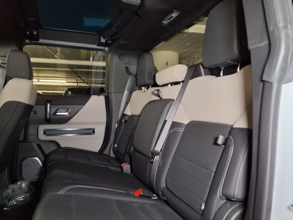 New 2026 GMC Hummer EV 4x4 Crew Cab image 11