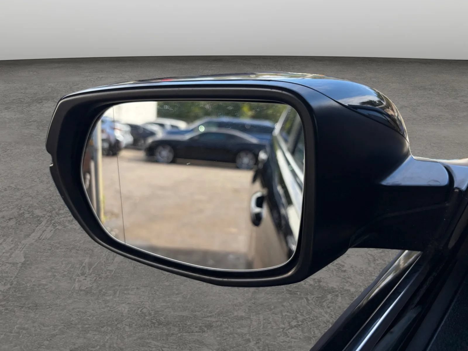 Used 2016 Honda CR-V Touring image 33
