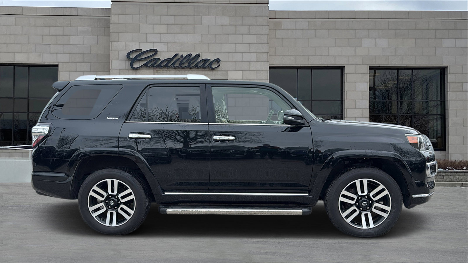 Used 2016 Toyota 4Runner Limited image 2