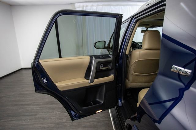 Used 2016 Toyota 4Runner SR5 Premium image 22