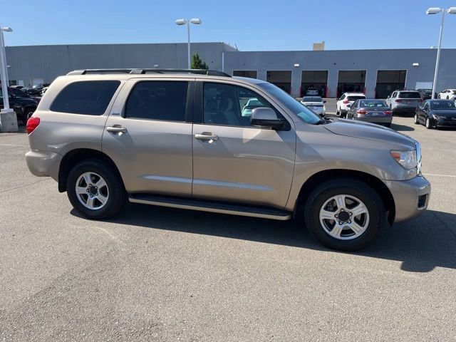 Used 2008 Toyota Sequoia SR5 AWD/4WD image 4