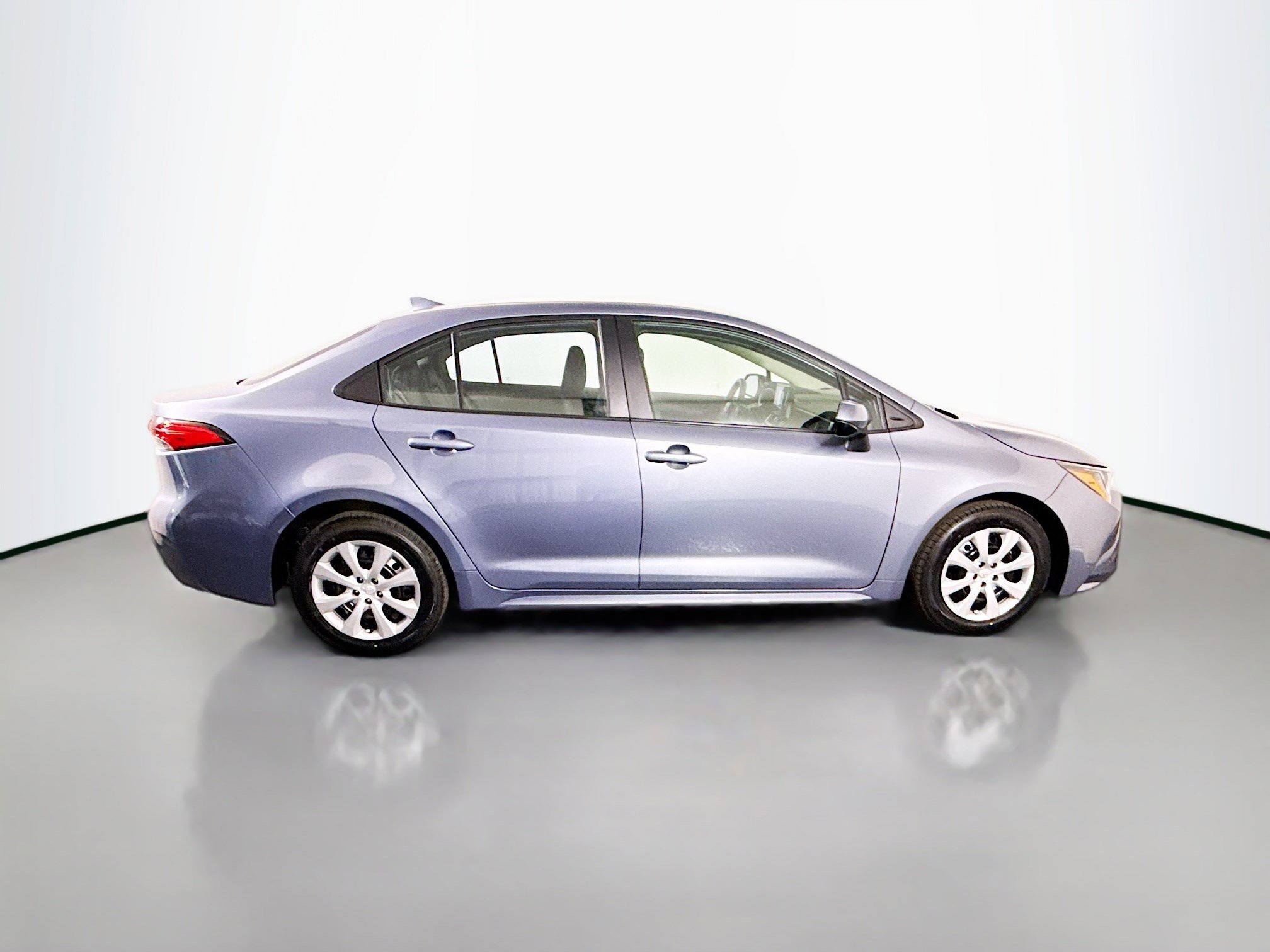 Used 2024 Toyota Corolla LE FWD image 11