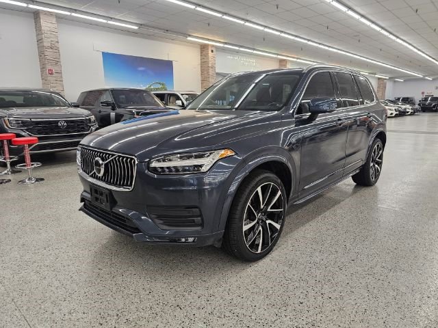 Used 2020 Volvo XC90 T6 Momentum image 1