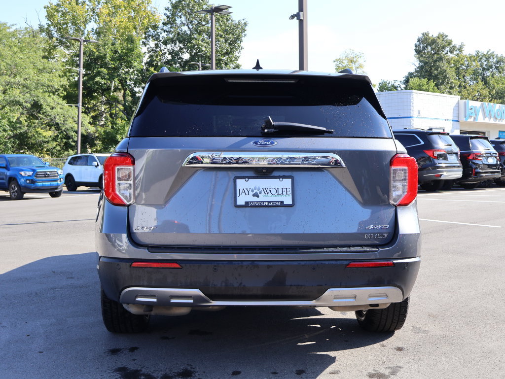 Used 2021 Ford Explorer XLT w/ Equipment Group 202A AWD/4WD image 6