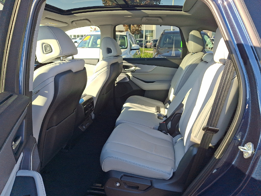 Certified 2026 Acura MDX w/ Technology Package AWD/4WD image 10