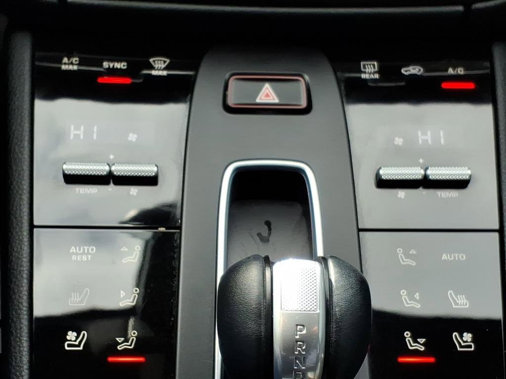 Used 2022 Porsche Macan S image 20