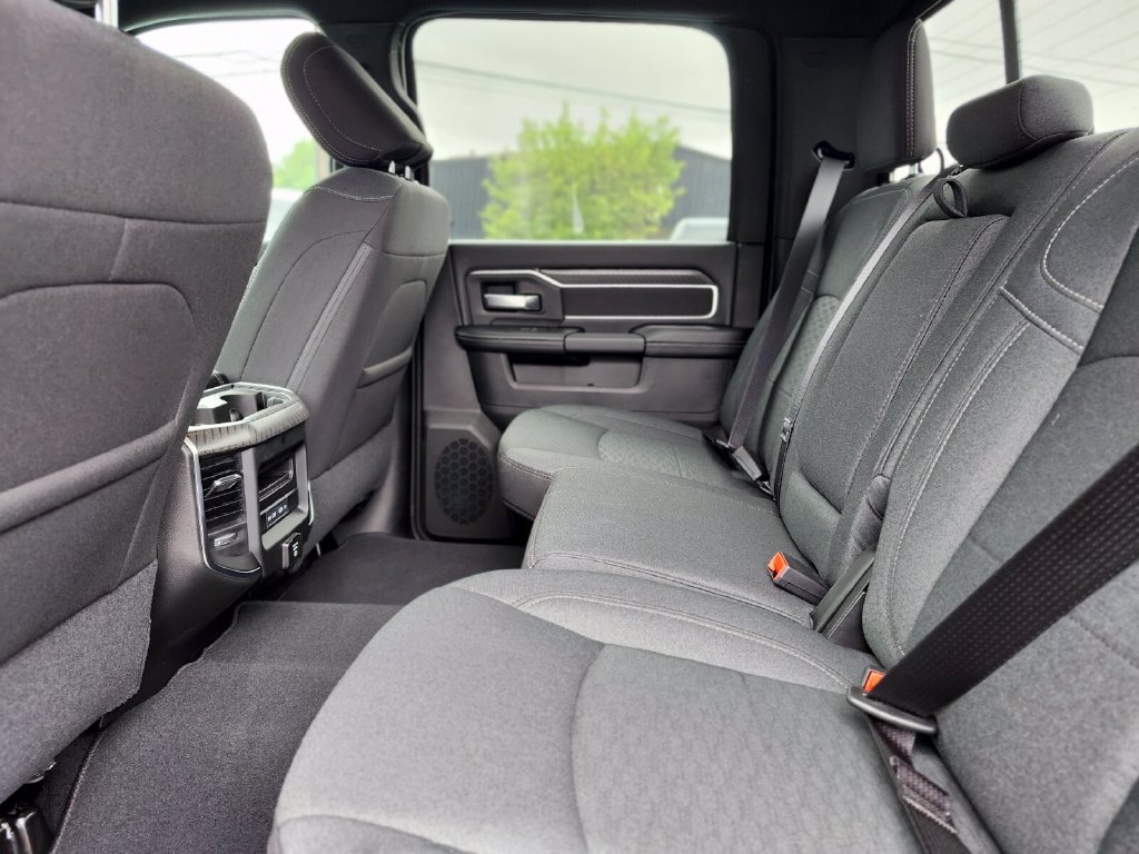 New 2026 RAM 2500 Big Horn AWD/4WD image 16
