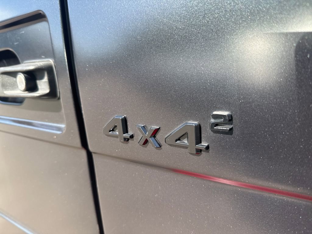 Used 2017 Mercedes-Benz G 550 Squared image 40