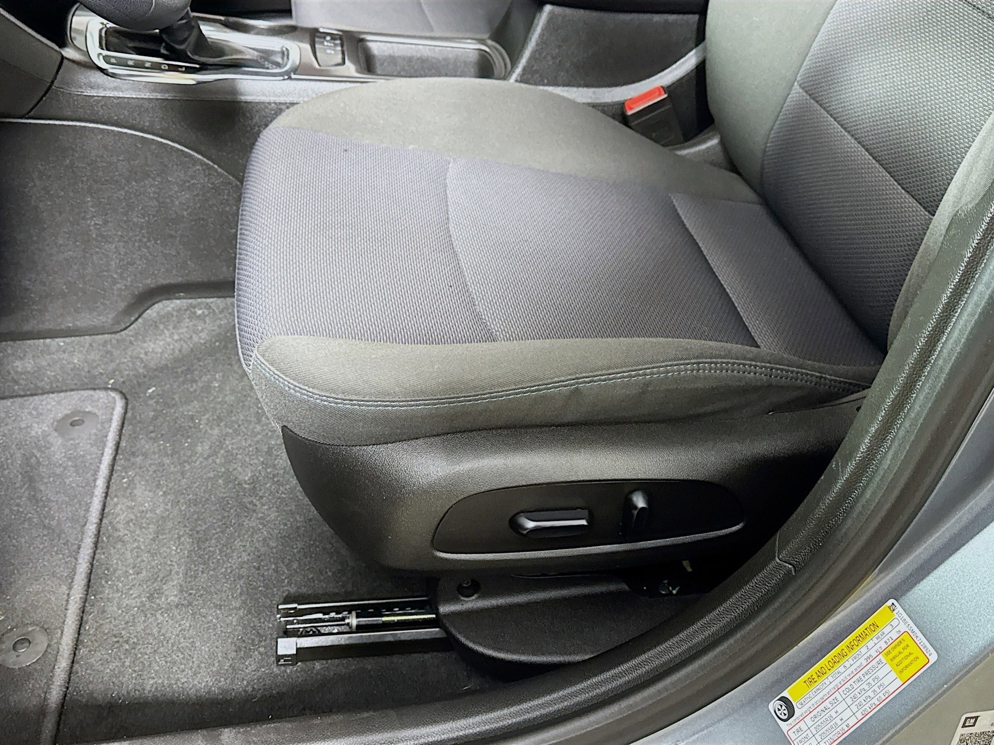 Used 2019 Chevrolet Cruze LT w/ Convenience Package FWD image 21