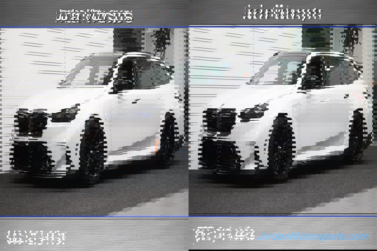 Used 2025 BMW M5 Touring w/ M Driver's Package image 1