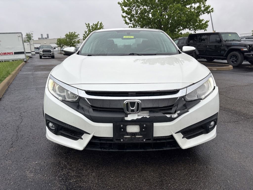 Used 2017 Honda Civic EX-T image 2