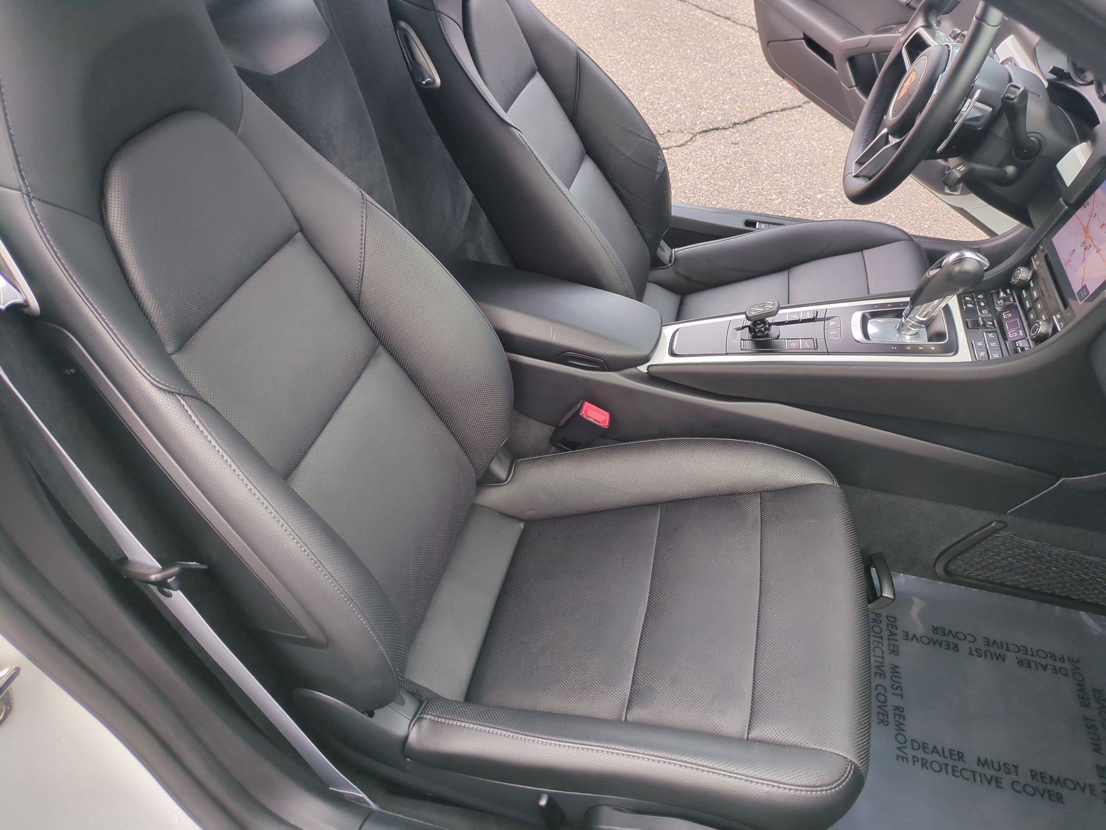 Used 2018 Porsche 718 Cayman RWD image 31