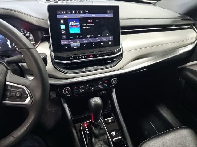 Used 2025 Jeep Compass Limited image 15