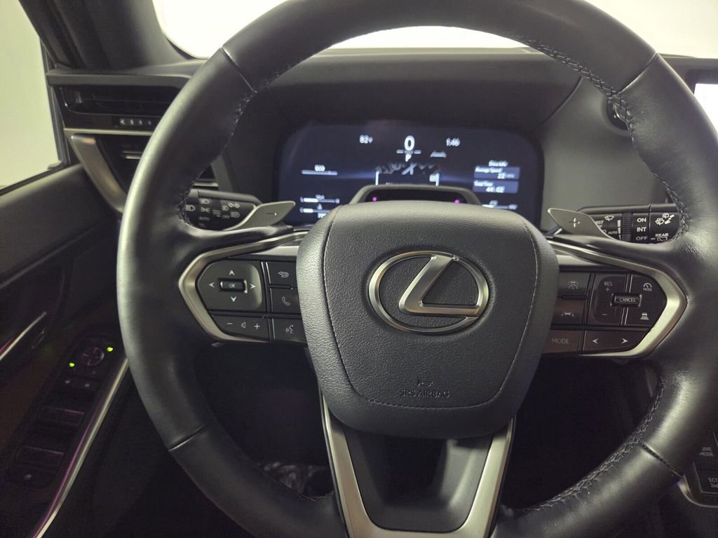 Used 2024 Lexus GX 550 w/ Cold Area Package AWD/4WD image 18