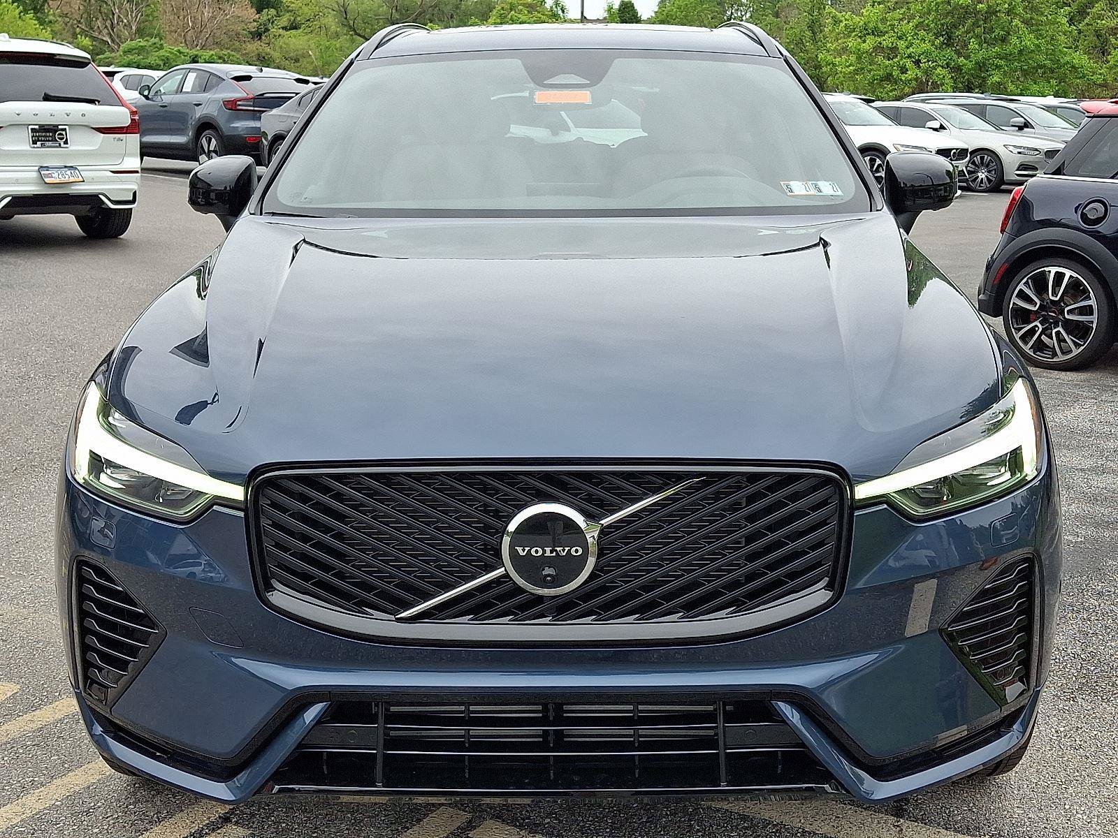 Certified 2026 Volvo XC60 T8 Plus w/ Climate Package AWD/4WD image 2