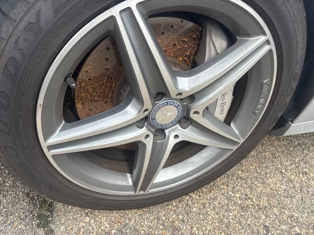 Used 2017 Mercedes-Benz E 400 4MATIC Wagon image 3
