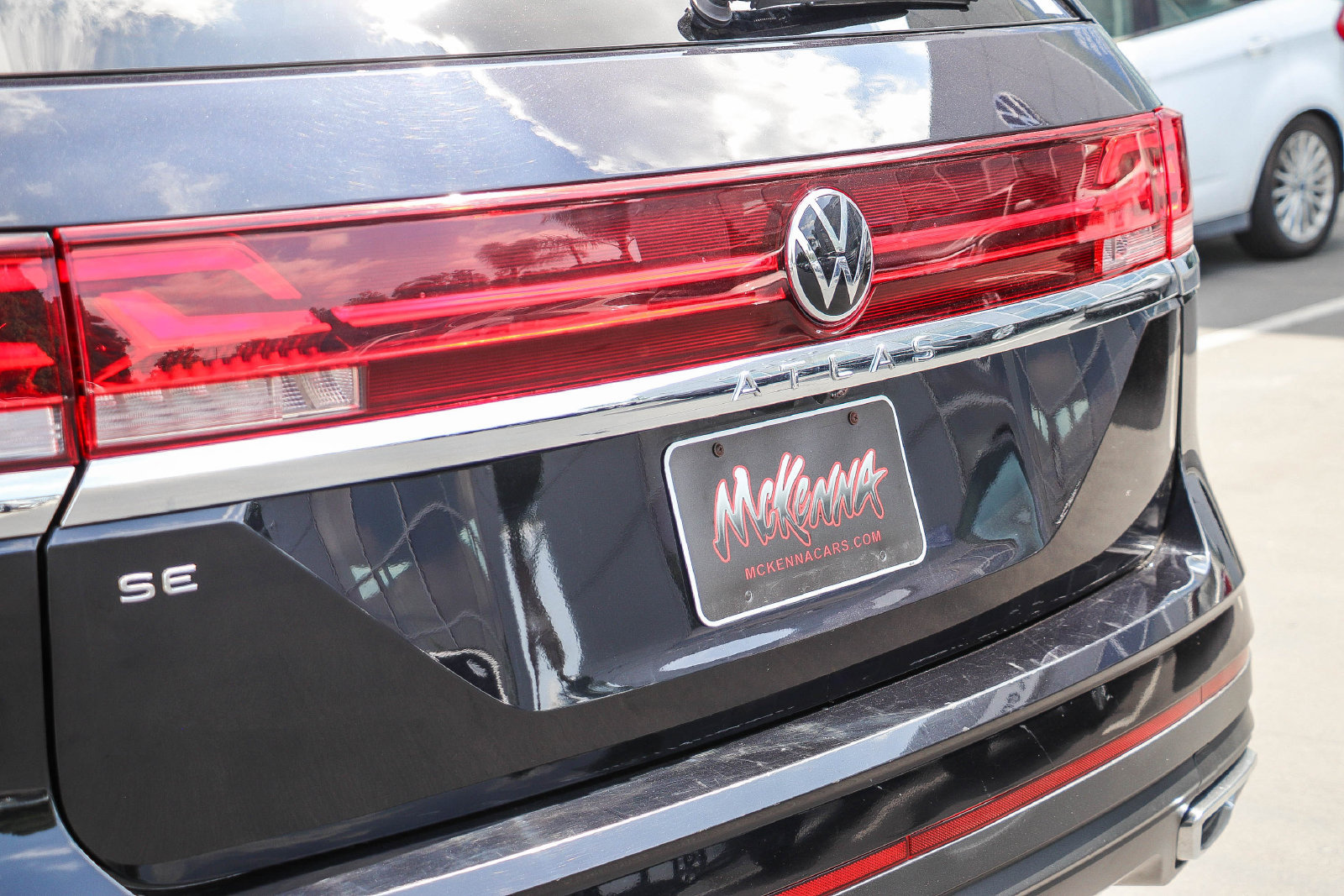 Used 2024 Volkswagen Atlas SE FWD image 10