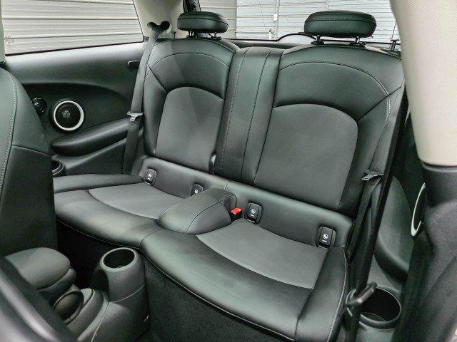 Used 2017 MINI Cooper 2-Door Hardtop FWD image 15