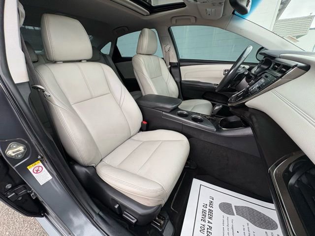 Used 2018 Toyota Avalon XLE Premium image 30