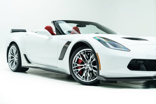 Used 2017 Chevrolet Corvette Z06 RWD image 3