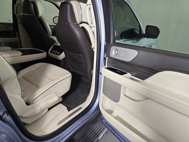 Used 2021 Lincoln Navigator L Black Label image 14