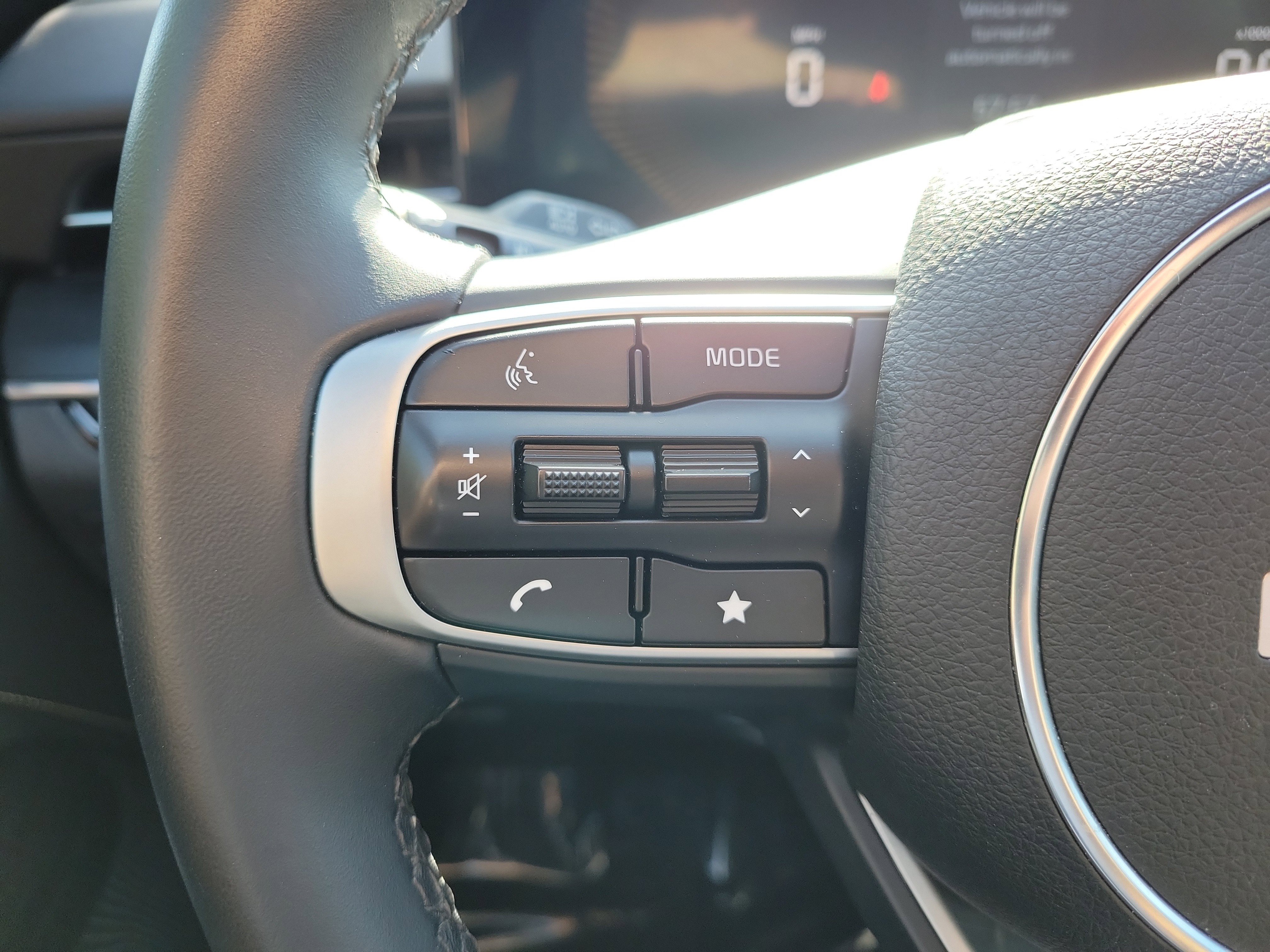 Certified 2025 Kia K5 GT-Line image 26