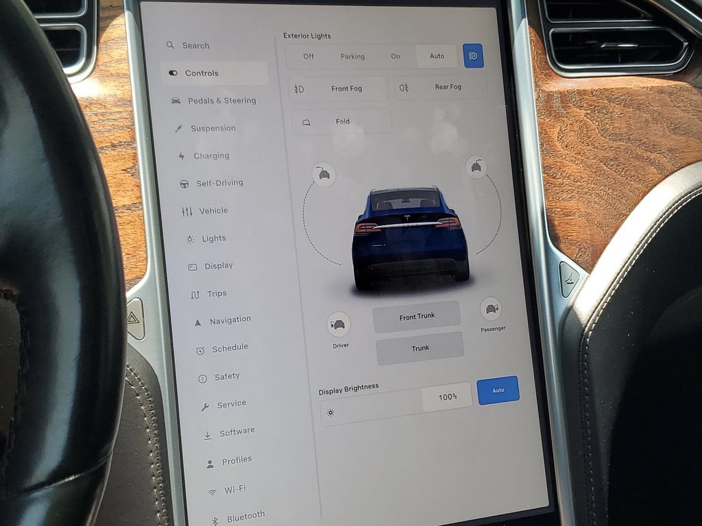 Used 2017 Tesla Model X 75D AWD/4WD image 28