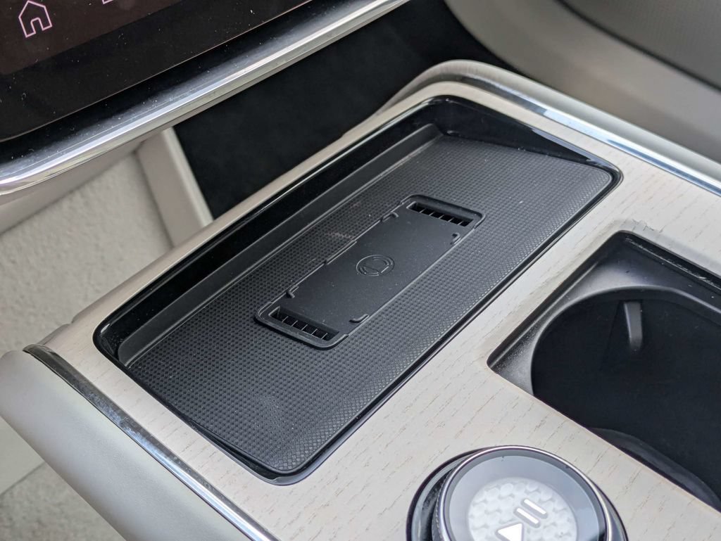Certified 2025 Volvo EX90 Ultra AWD/4WD image 46