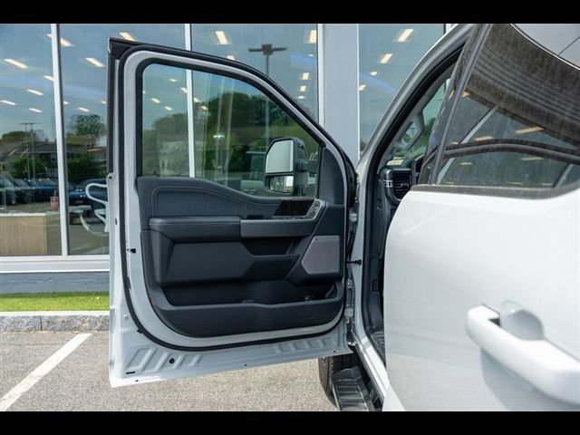 New 2026 Ford F250 Lariat w/ Black Appearance Package AWD/4WD image 49