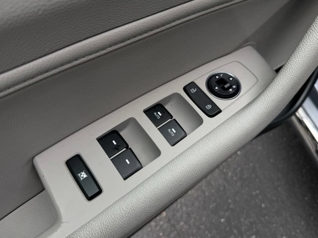 Used 2017 Hyundai Sonata Limited FWD image 12