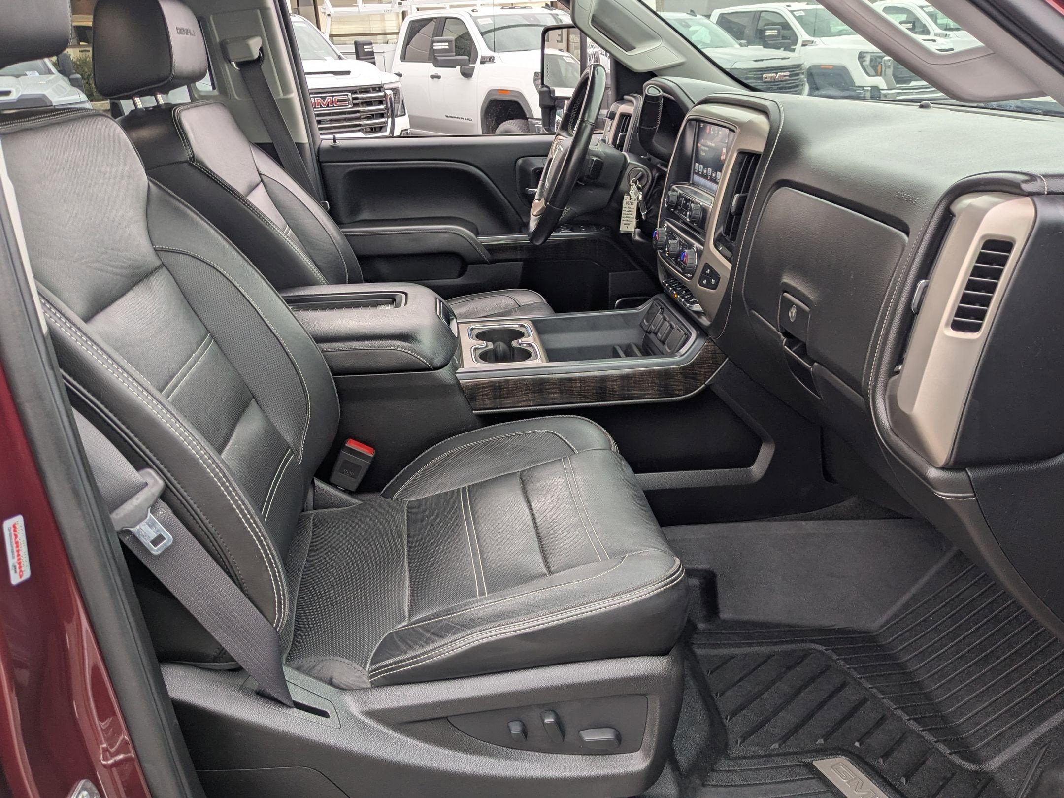 Used 2016 GMC Sierra 3500 Denali w/ Duramax Plus Package image 25