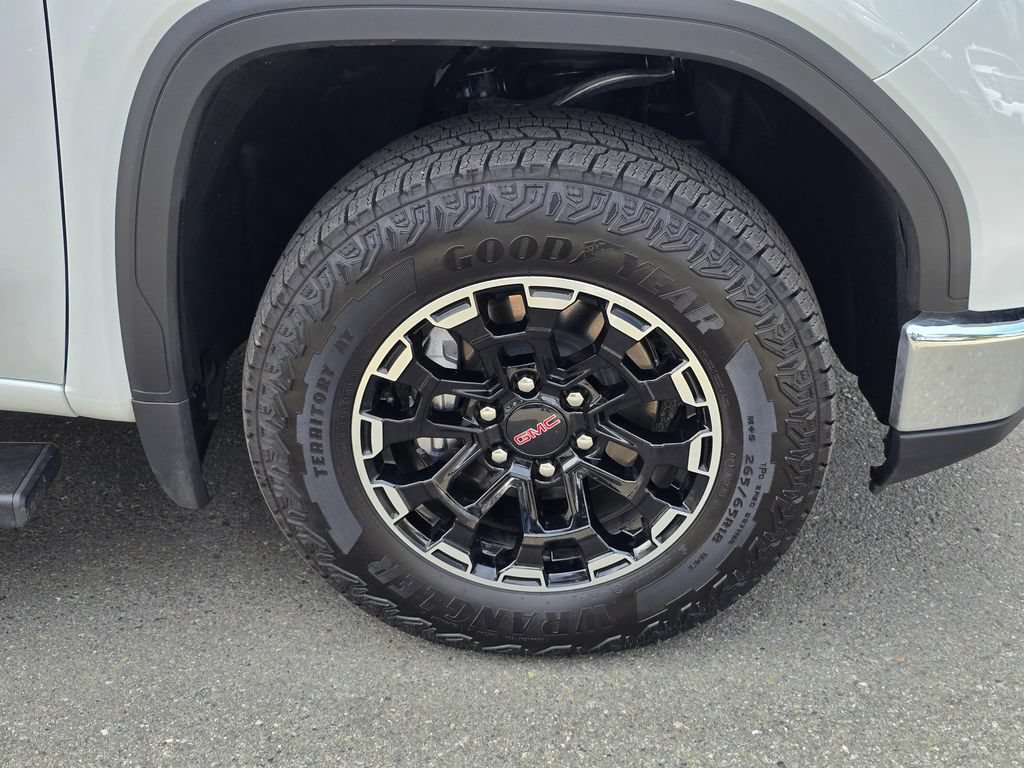 Used 2025 GMC Sierra 1500 Pro w/ Pro Value Package AWD/4WD image 9