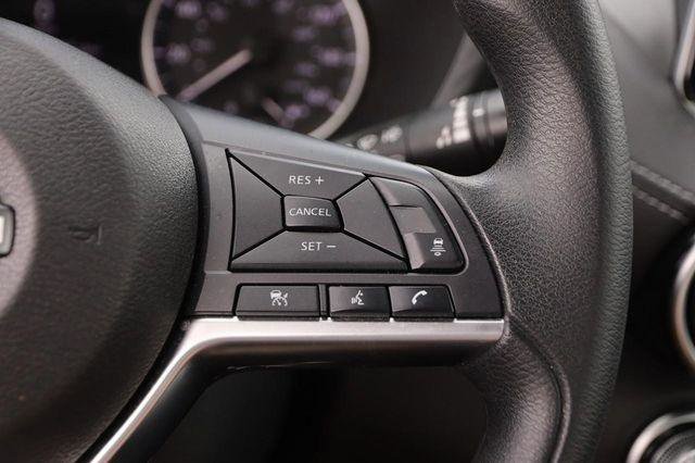 Used 2024 Nissan Sentra SV FWD image 12