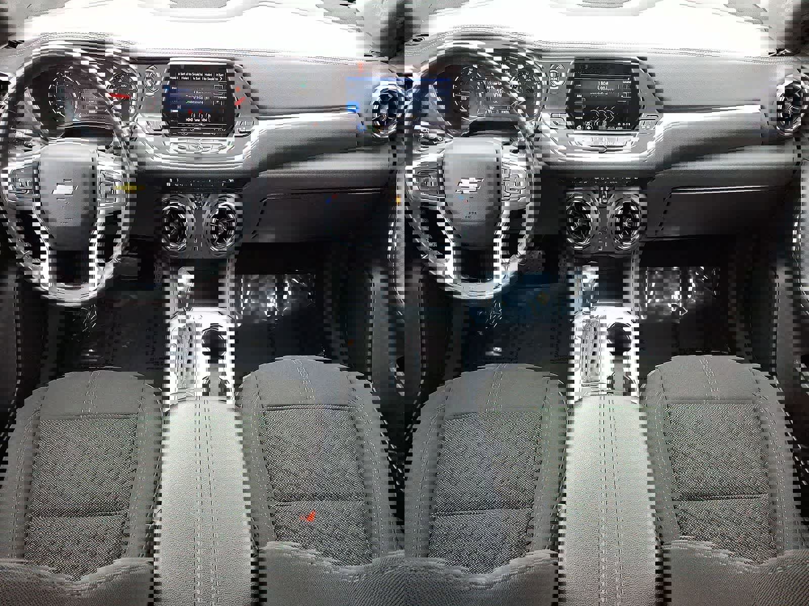 Used 2020 Chevrolet Blazer LT image 25