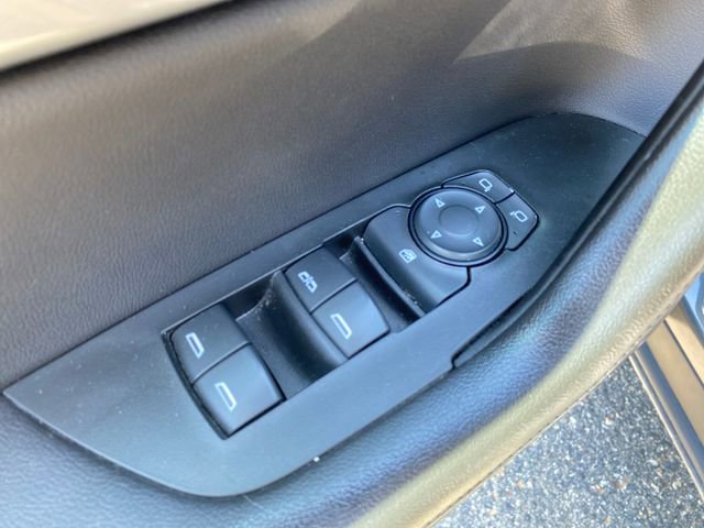 Used 2019 Chevrolet Blazer LT FWD image 17