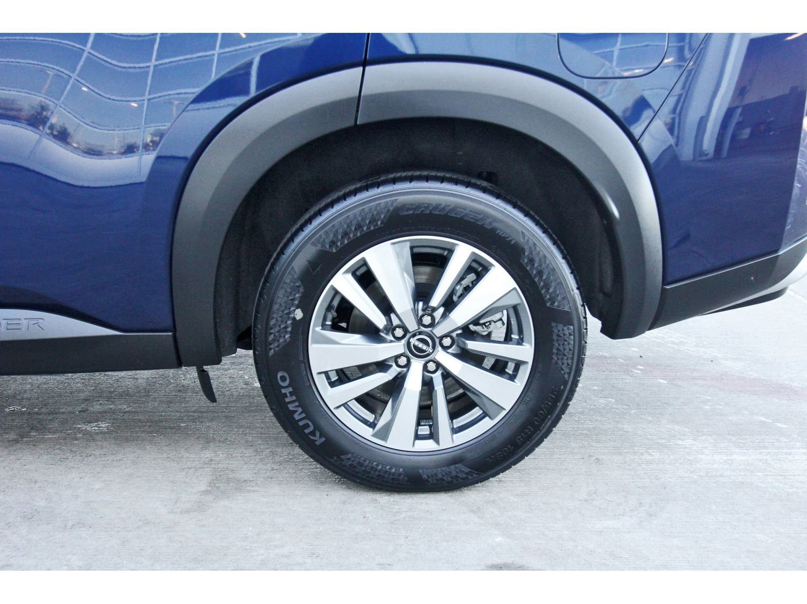 Used 2025 Nissan Pathfinder SL image 36