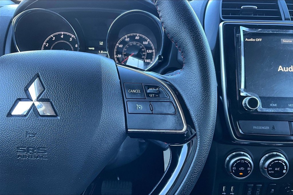 Used 2025 Mitsubishi Outlander Sport LE AWD/4WD image 19