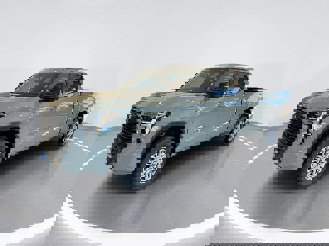 New 2025 Toyota Tundra SR5 w/ SR5 Premium Package