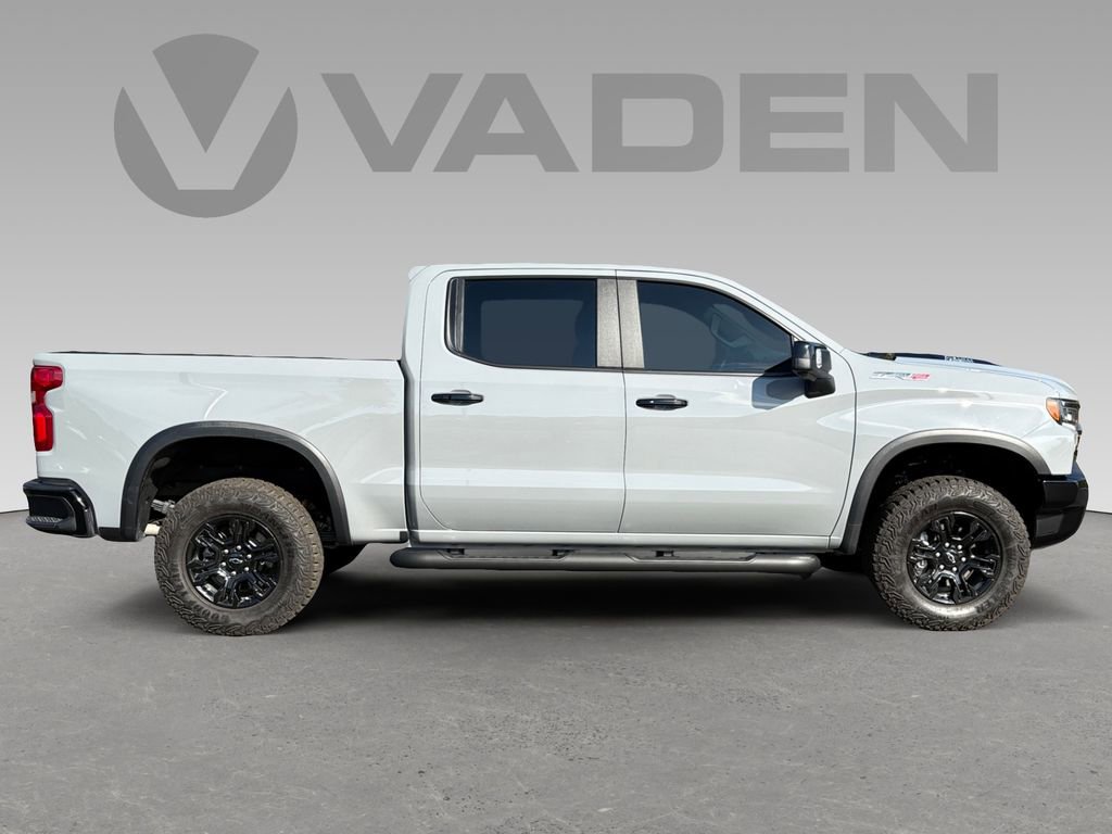 Used 2025 Chevrolet Silverado 1500 ZR2 w/ Technology Package image 8