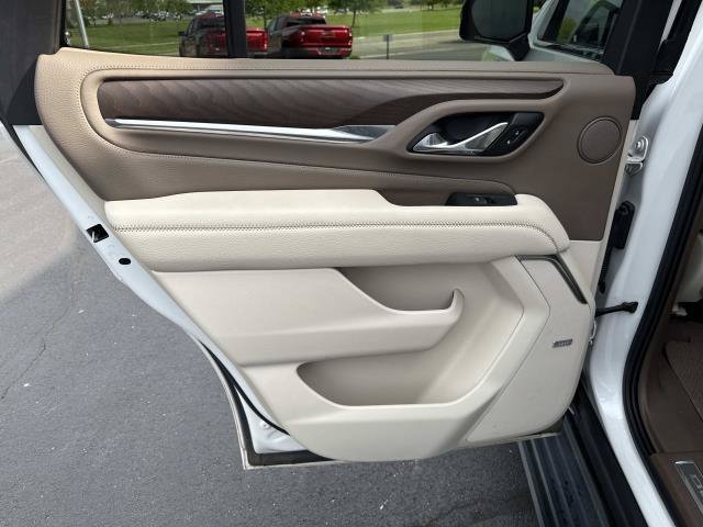 Used 2021 GMC Yukon Denali w/ Denali Premium Package AWD/4WD image 24