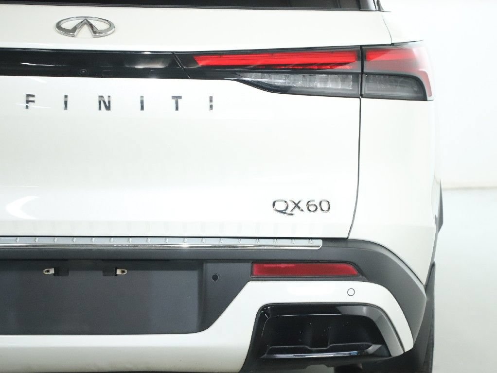 Used 2023 INFINITI QX60 Luxe w/ Performance Audio Package AWD/4WD image 13