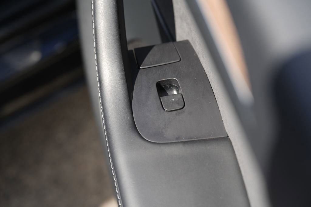 Used 2023 Tesla Model Y Long Range image 34