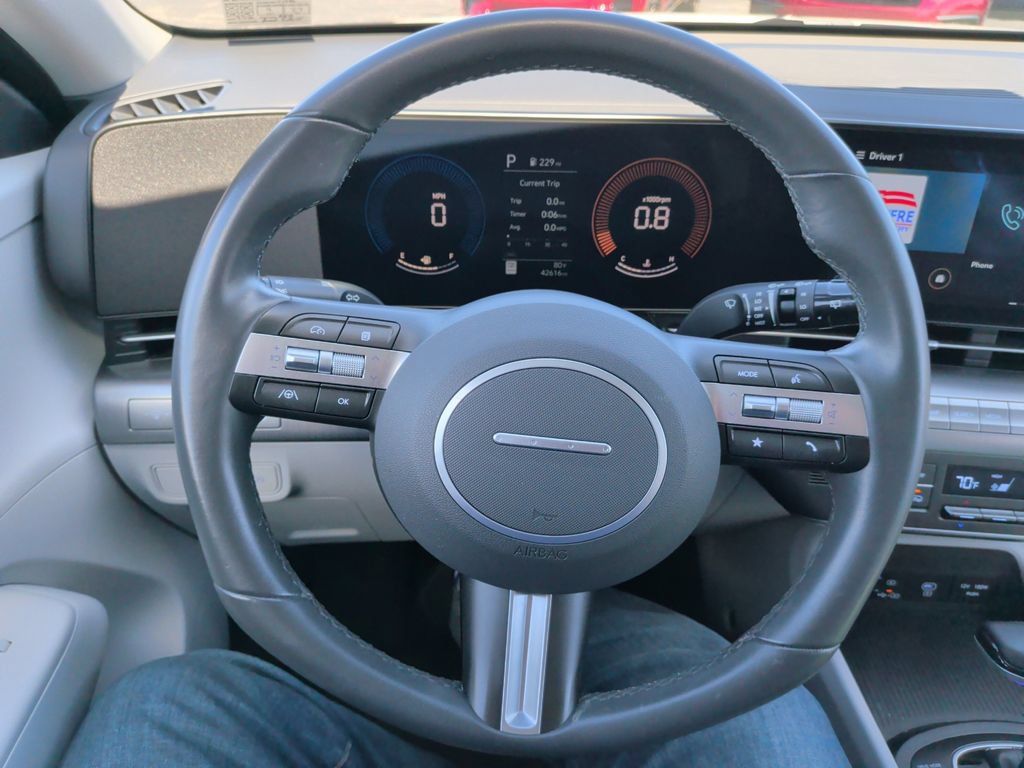 Used 2024 Hyundai Kona SEL AWD/4WD image 25