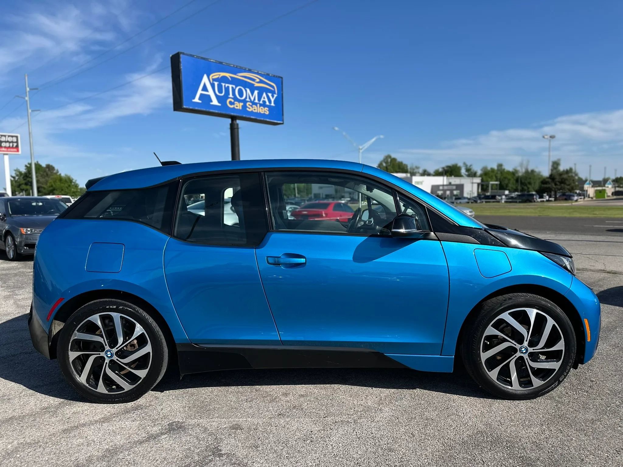 Used 2017 BMW i3 w/ Range Extender RWD image 5