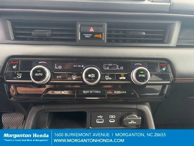 Used 2025 Honda Pilot TrailSport image 22