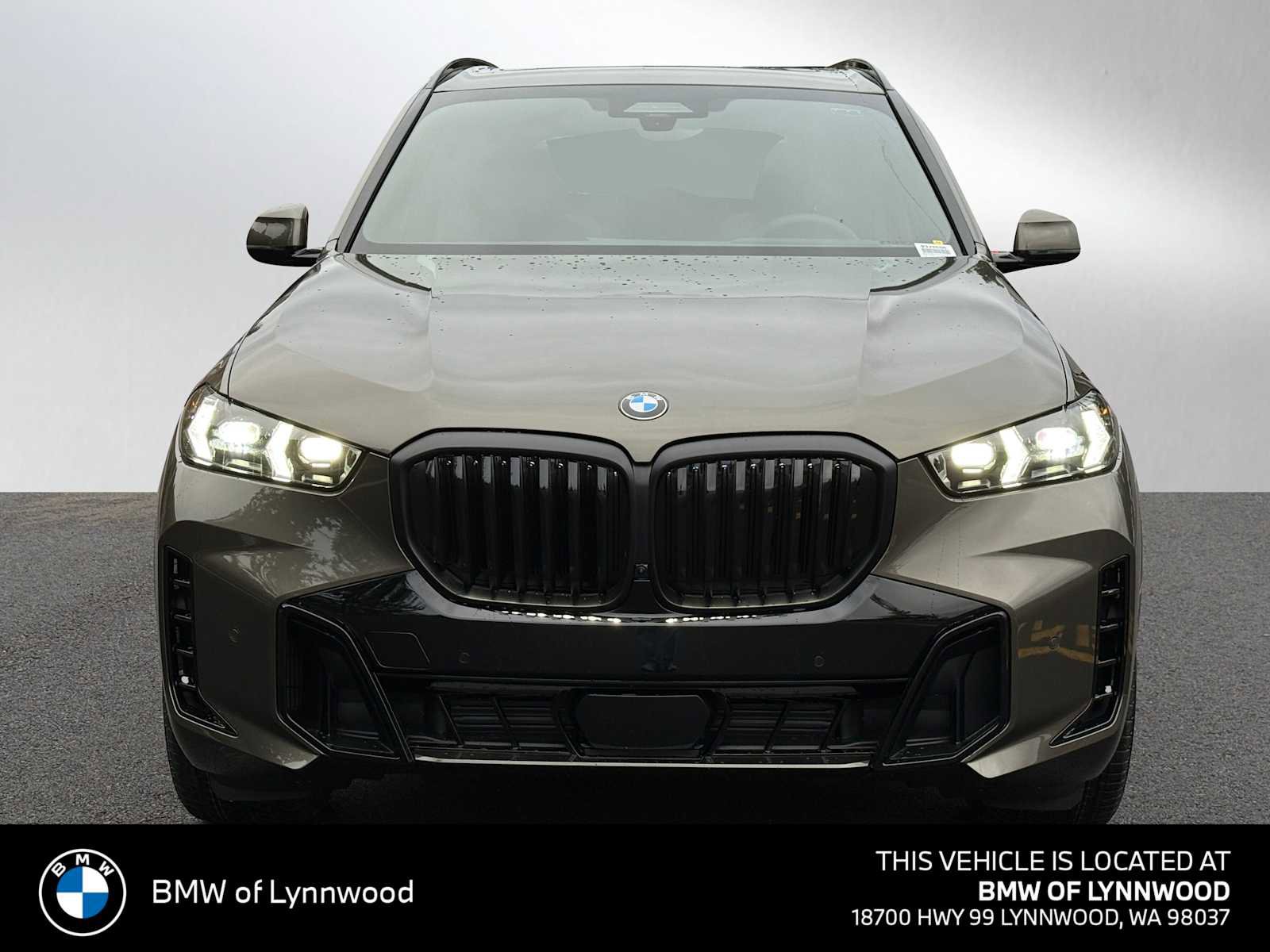 New 2026 BMW X5 xDrive40i w/ M Sport Package AWD/4WD image 8