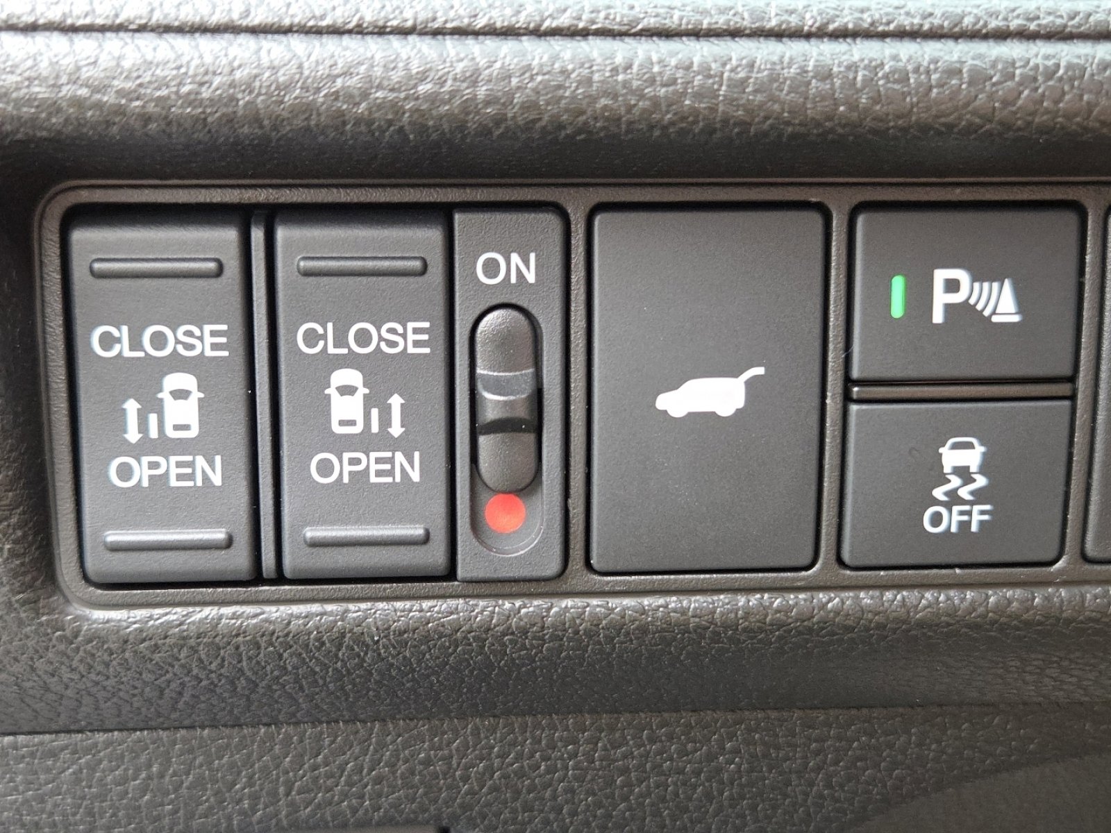 Certified 2025 Honda Odyssey Touring image 15